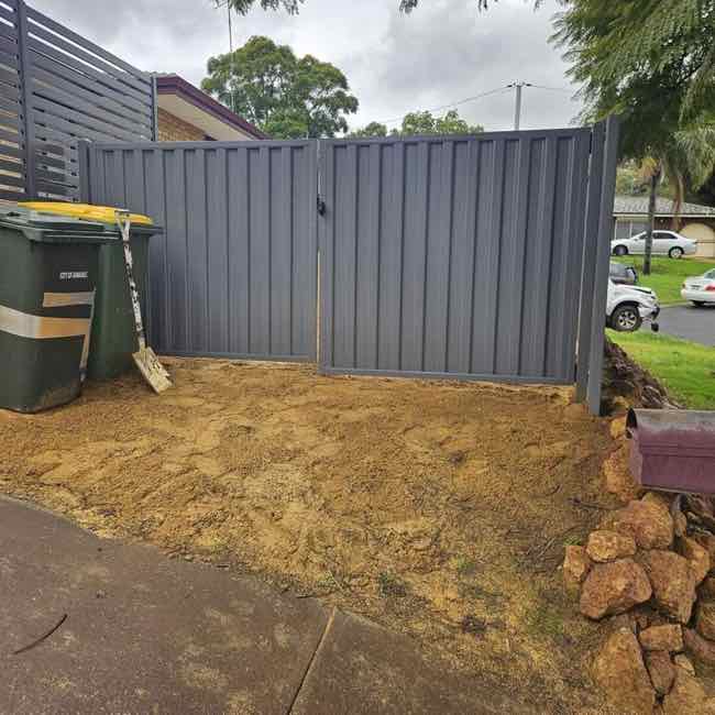 charcoal double driveway gate