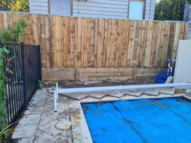 pine lap boundary fence